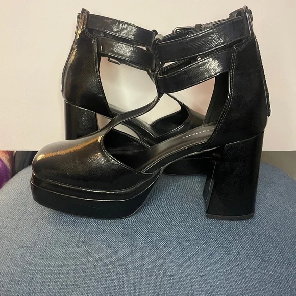 Fashion to Figure Maria Platform Heel- Black Patent- Size 9W - Picture 2 of 10